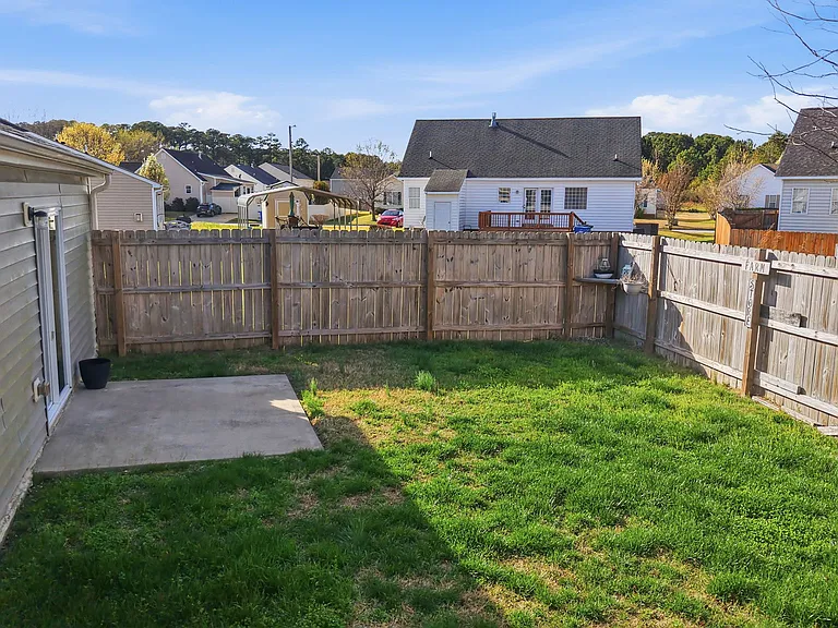 3916 Sabre Ln NW — Photo 7