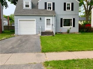 152 Burwell Rd, Rochester, NY 14617