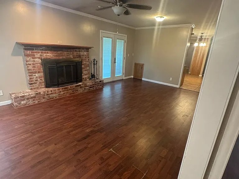 1217 SE Greystone Ave — Photo 4