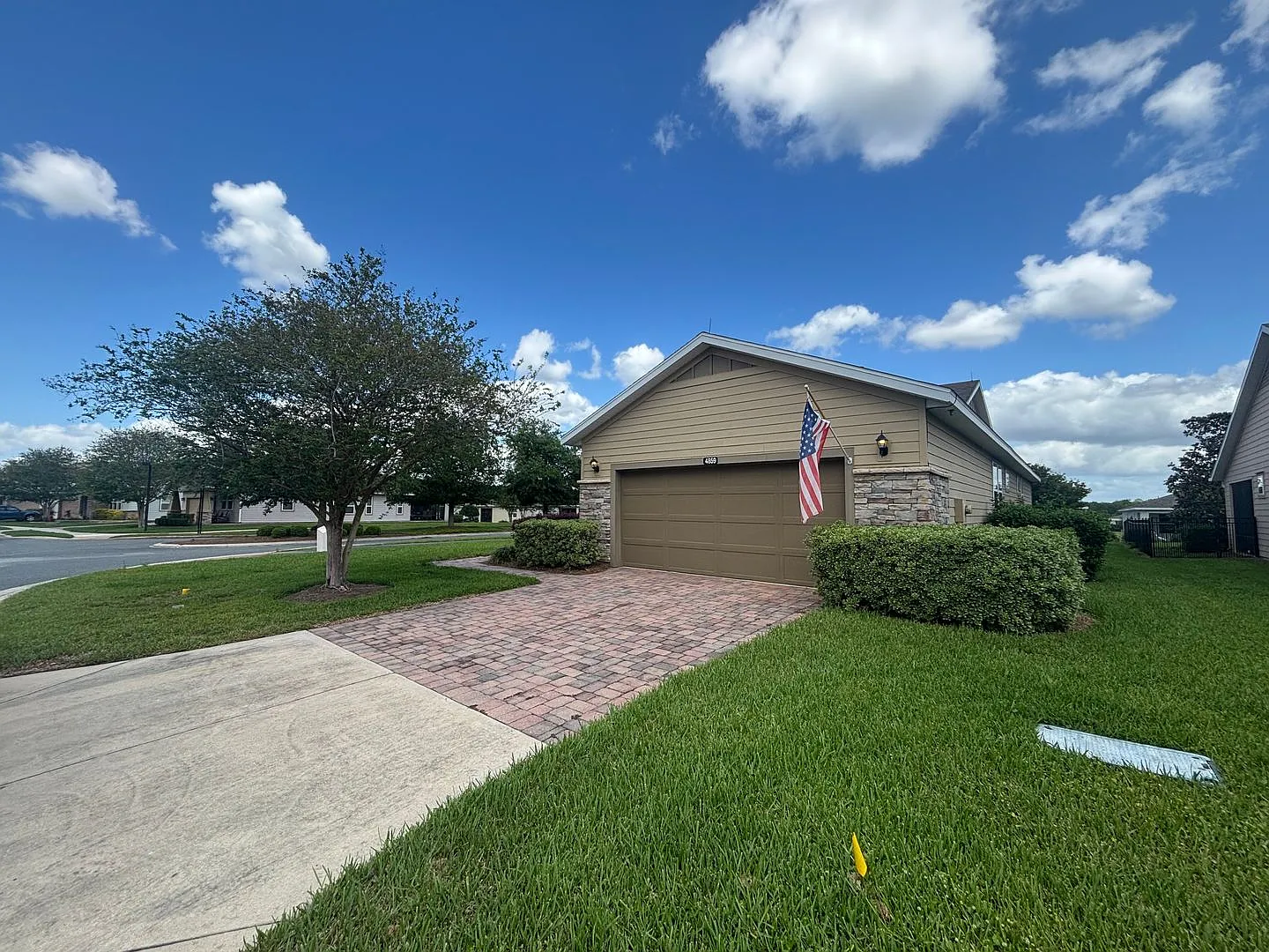 Beautiful move in ready, large 2/2 in Ocala Preserve - All ages area — Photo 3