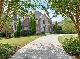 8122 Castlehill Rd, Birmingham, AL 35242