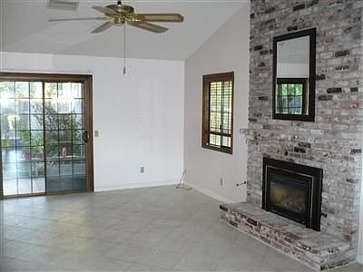 4th image of 866 Shoreside Dr