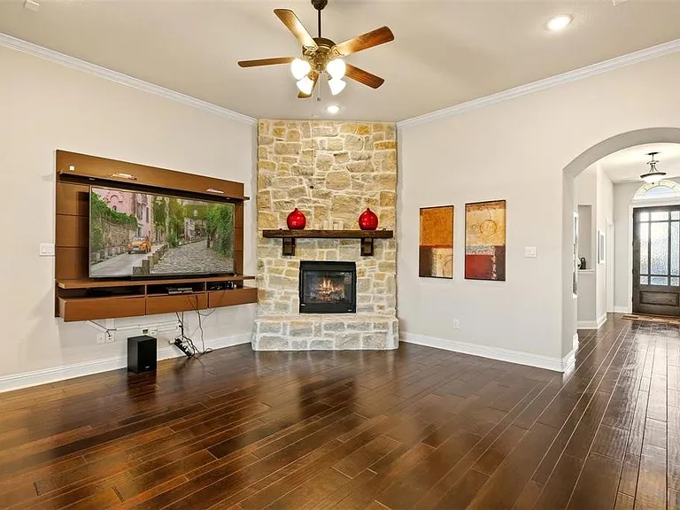 1313 Baynes Dr — Photo 14