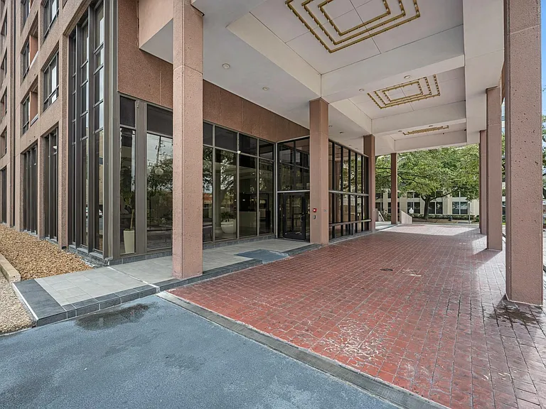 5150 Hidalgo St #202 — Photo 2