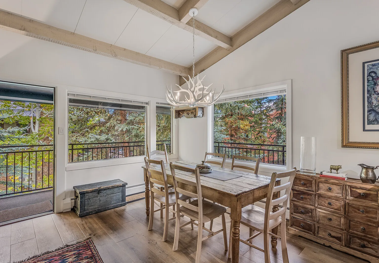 2 bed, 940 sqft, $21,000 — Photo 3