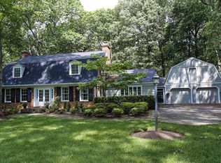 7913 Greentree Rd, Bethesda, MD 20817