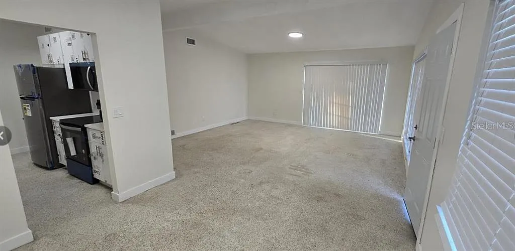 2 bed, 1.0 bath, 936 sqft, $1,595 — Photo 2
