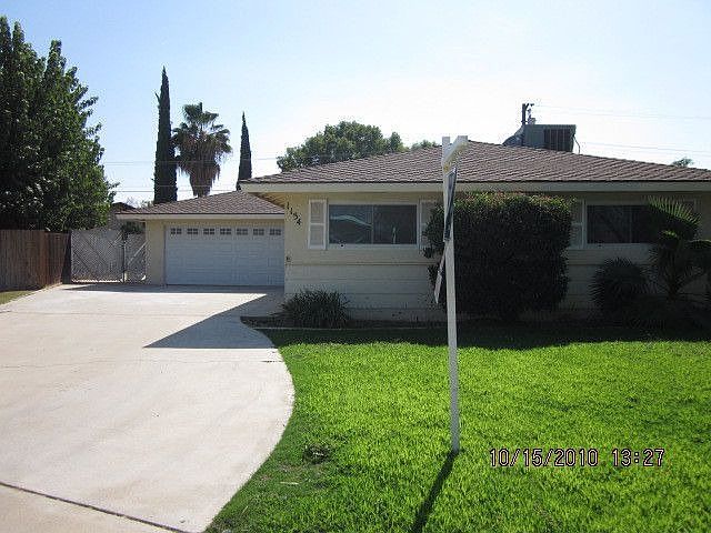 1154 WEYAND WAY in Shafter
