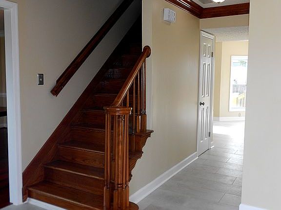 3rd image of 4565 Picasso Dr