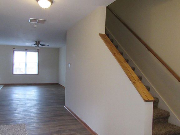 2nd image of 172 E Big Timber Dr