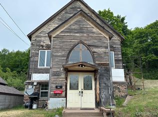 520 Bluff St, Negaunee, MI 49866