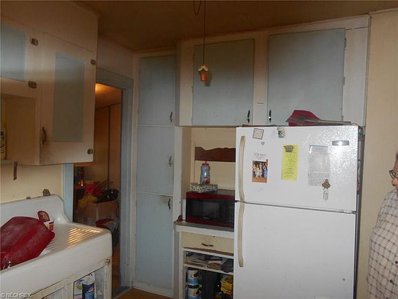 5th image of 269 Lockwood St