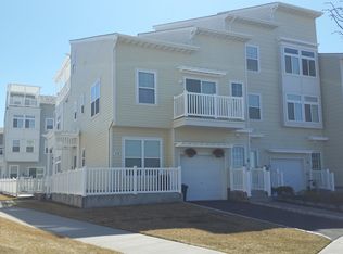 178 Saltaire Ln, Far Rockaway, NY 11692