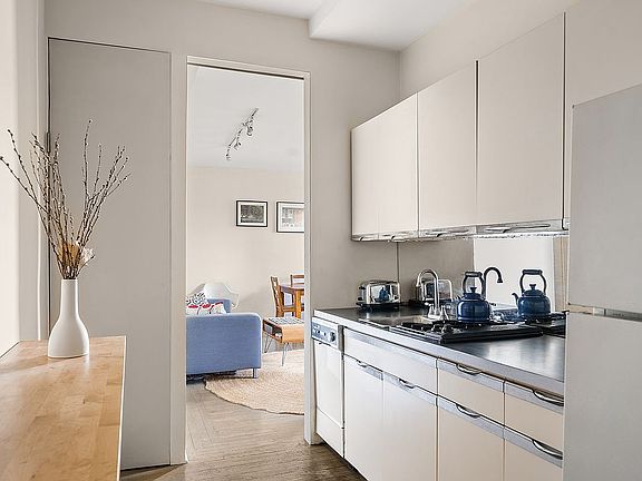 2nd image of 78 8th Ave APT 4C