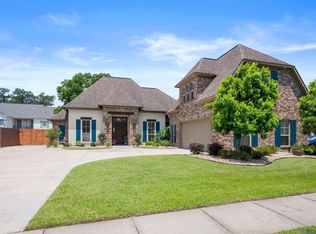 14377 Bluff Lakes Dr, Prairieville, LA 70769