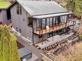 20705 Chief Sealth Dr NE, Indianola, WA 98342