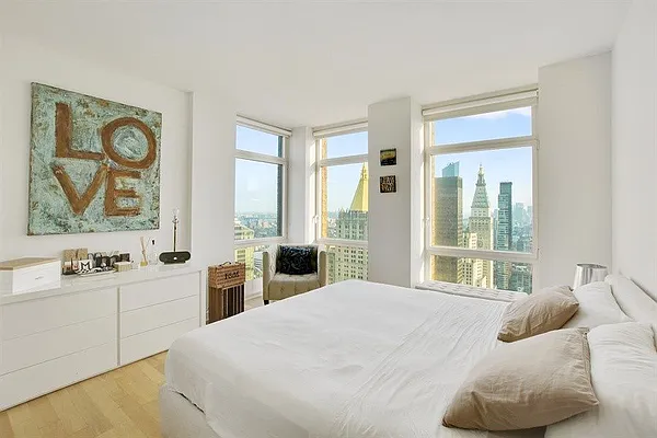 Rented by Compass | media 26