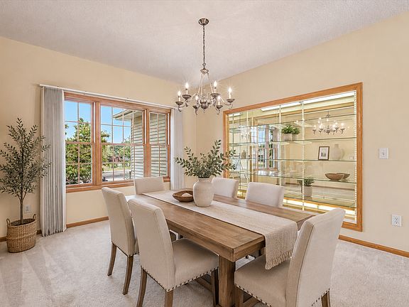 5th image of 29673 Shoreview Cir