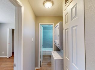 Quality, Contemporary 2 Bed / 2 Bath Apartment on Conchas Park, Albuquerque, NM 87112