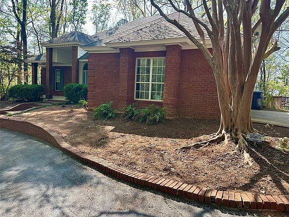 2nd image of 265 Jasmine Hollow Rd