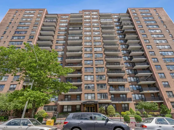 10 Huron Ave APT 8A, Jersey City, NJ 07306