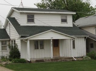 215 Washington St #213, Pecatonica, IL 61063