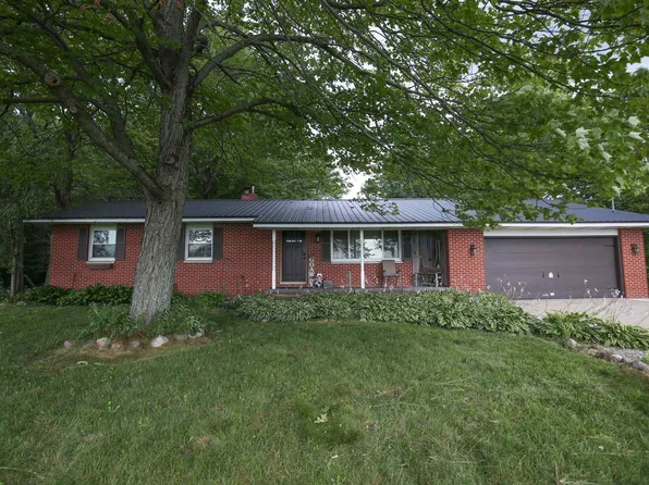 5676 W Beaverton Rd, Beaverton, MI 48612