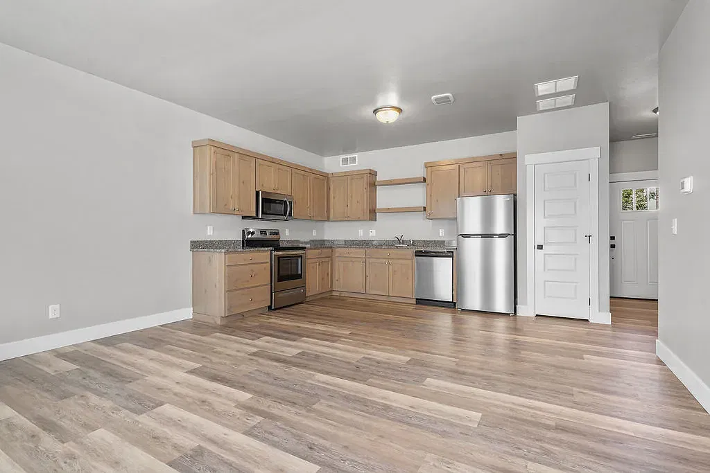 Valo at Olive Plaza Townhomes — Photo 3