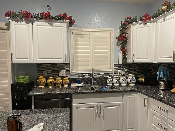 5th image of 5873 Cape Hatteras Ct