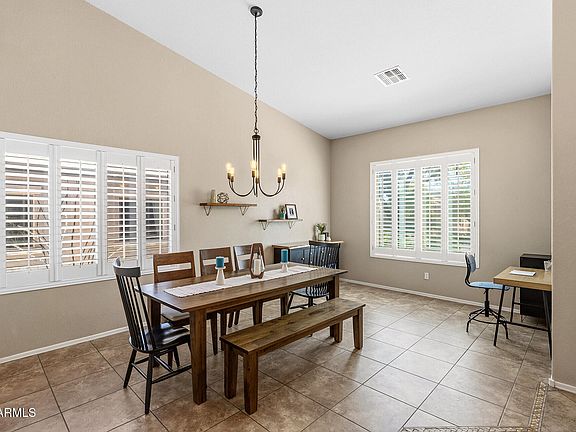 3rd image of 8456 W QUAIL TRACK Drive