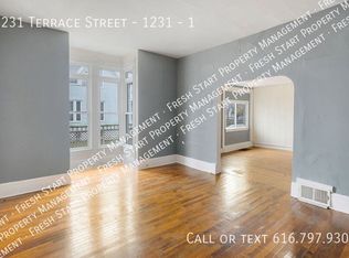 1231 Terrace St APT 1, Muskegon, MI 49442