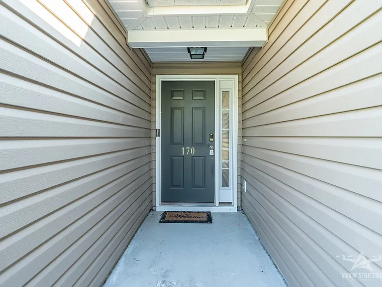 170 Woodland Park Loop — Photo 4