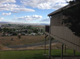 419 W Grandview Ave, Sunnyside, WA