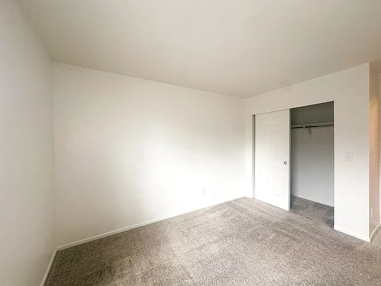 17430 Pacific Peak Cir — Photo 45