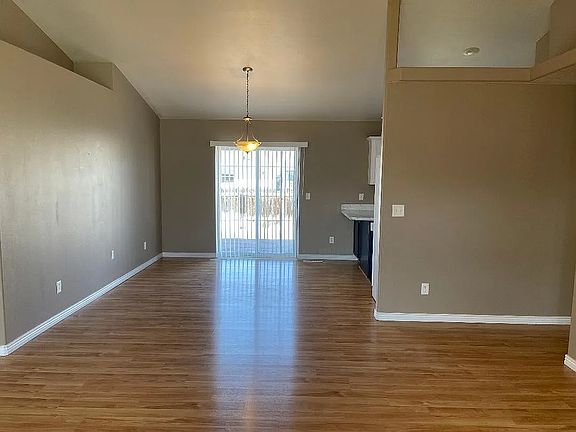 5th image of 2549 Ironwood Ave
