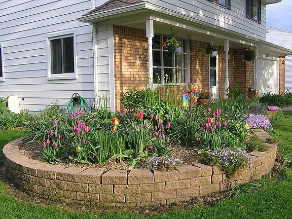 2nd image of 313 Green Meadows Dr