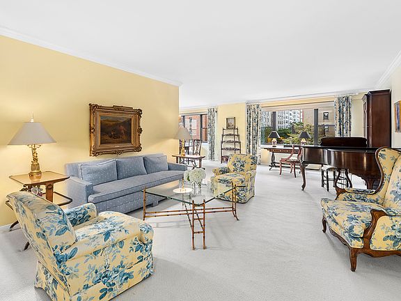 2nd image of 201 E 77th St APT 4D