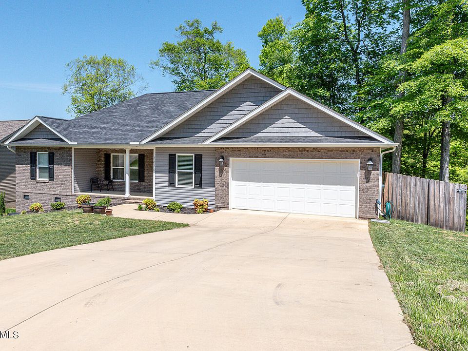 1st image of 3876 High View Ln