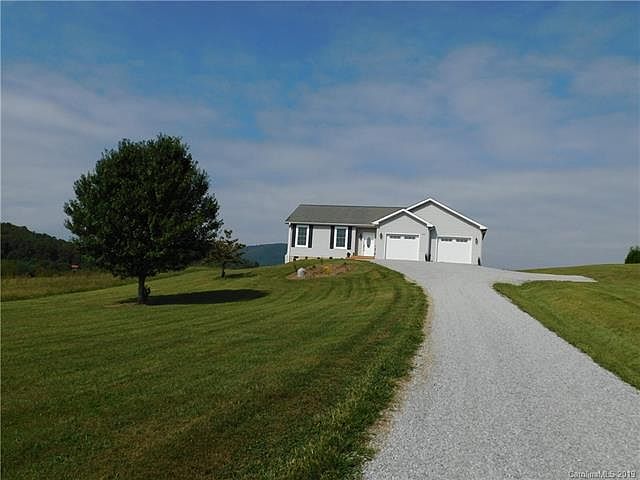 1st image of 115 Green Hills Farm Dr