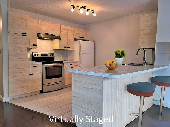 3rd image of 4-8 Blackrock Cres #4