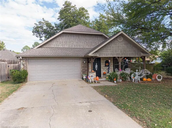 4809 S 27th St, Fort Smith, AR 72901