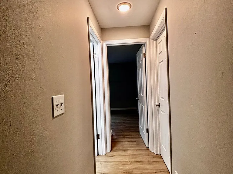 Flowerdale Apartments — Photo 20