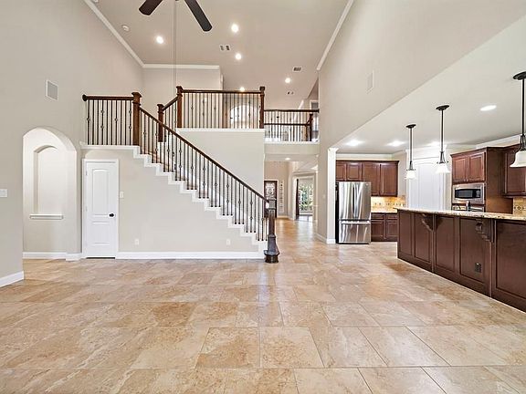 5th image of 1114 Arden Oaks Dr