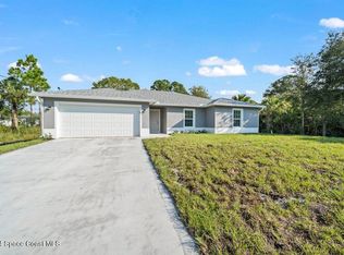 475 Lamkin St SW, Palm Bay, FL 32908