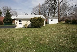 5th image of 410 Park Dr