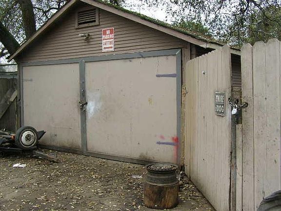 5th image of 1314 Pinchot St