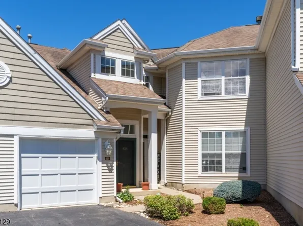 438 Homestead Ct, Lopatcong Twp., NJ 08886