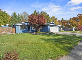 2837 La Mirada Dr, Medford, OR 97504