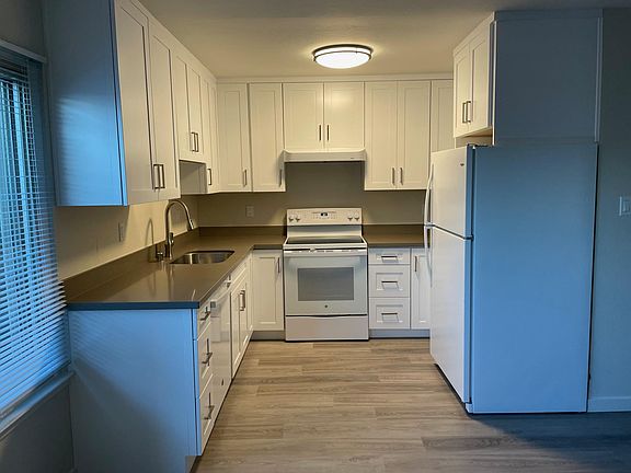 4th image of 1 Mills Ave #1