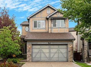 18 SE Aspen Hills Mnr SW, Calgary, AB T3H 0G6